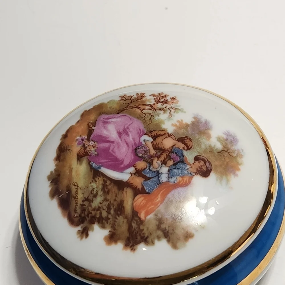 Vtg Limoges Porcelain Trinket Box Victorian Couple France Fragonard Romantic